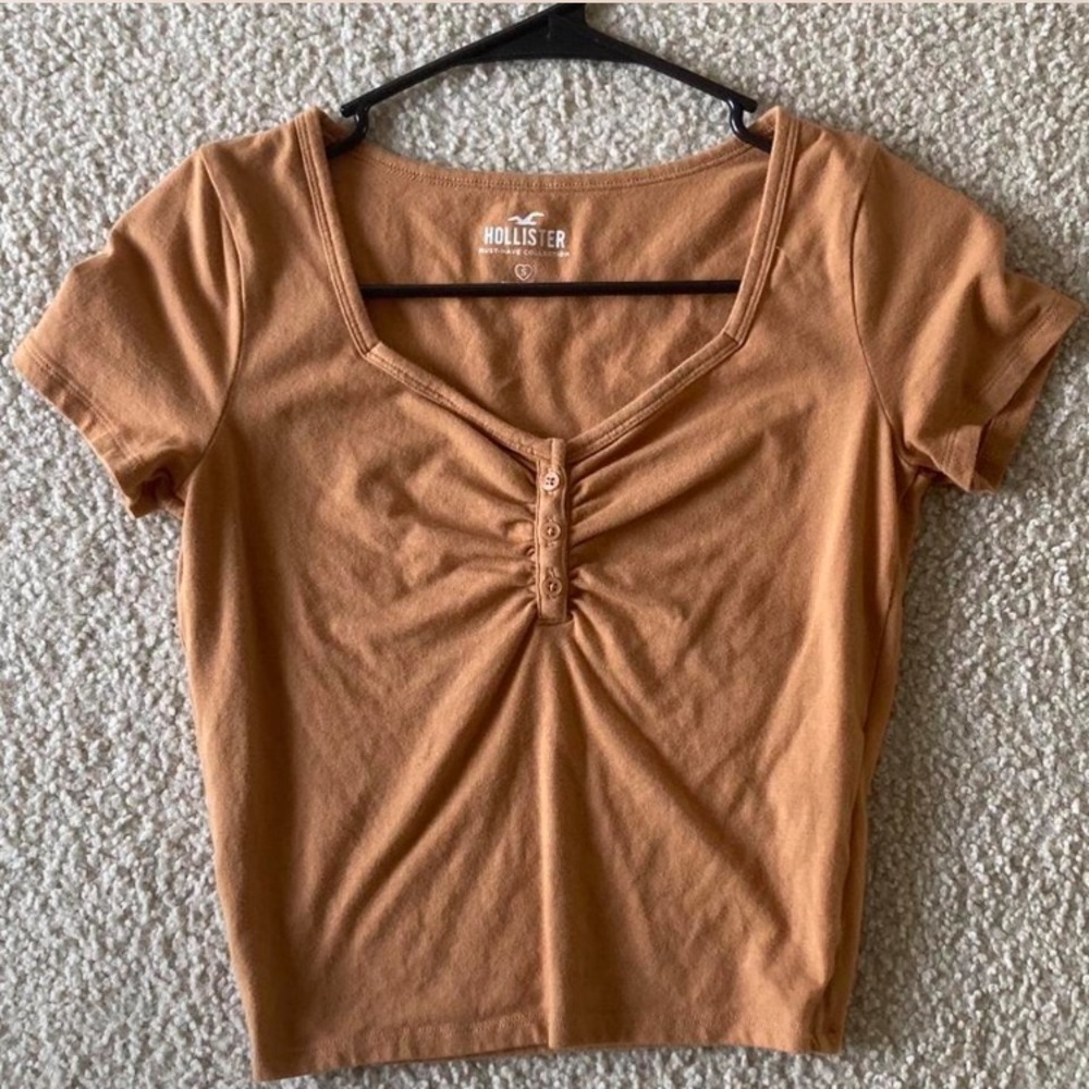 Hollister Women's Tan Top